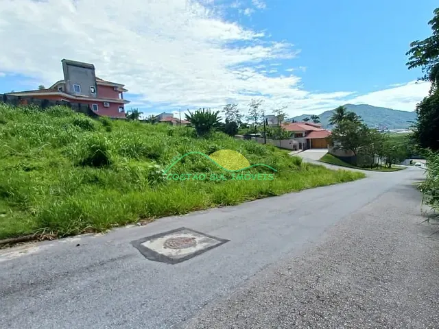 Terreno com 855m², à venda, no bairro João Paulo em Florianópolis