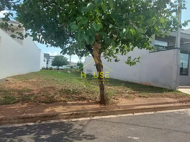 Terreno com 250m², à venda, no bairro Jardim Residencial Eulália em Votuporanga