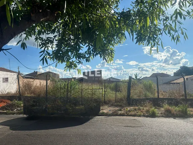 Terreno com 720m², à venda, no bairro Jardim Alvorada em Mococa