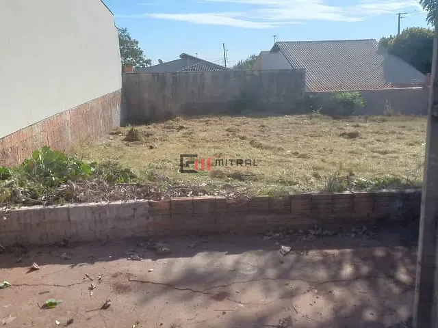 Terreno com 300m², à venda, no bairro Jd. São Francisco em Ibiporã
