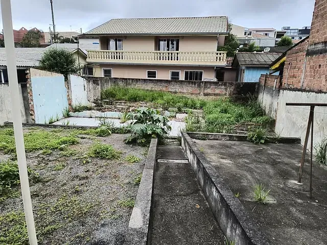 Terreno com 440m² 4 quartos e 2 banheiros, à venda, no bairro Pinheirinho em Curitiba