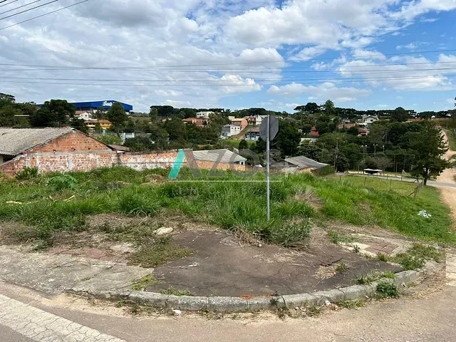 Terreno com 600m², à venda, no bairro Canguiri em Colombo