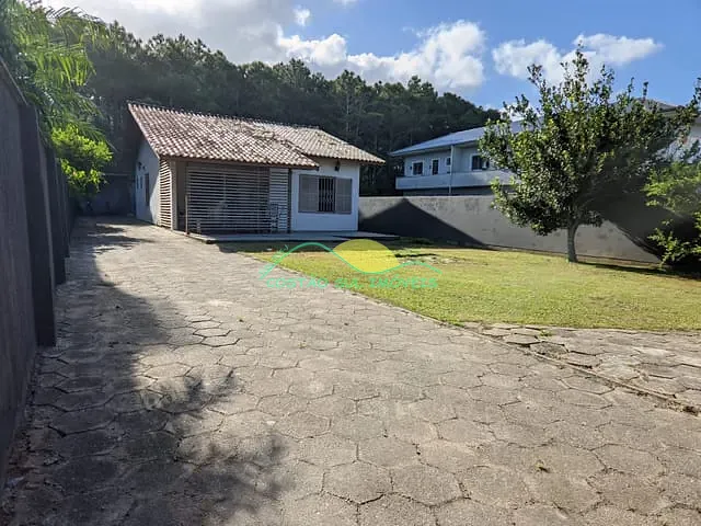 Terreno com 468m², à venda, no bairro Morro das Pedras em Florianópolis
