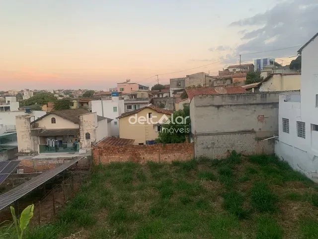 Terreno com 720m², à venda, no bairro Planalto em Belo Horizonte