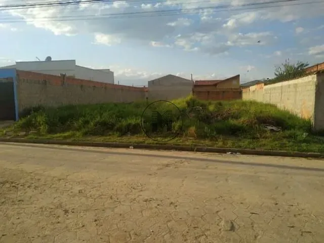 Terreno com 175m², à venda, no bairro Residencial Vila Rica em Lorena