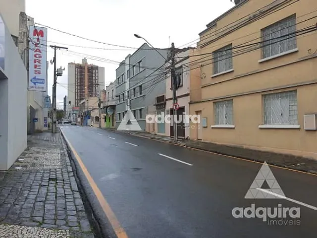Terreno com 327m², à venda, no bairro Centro em Ponta Grossa