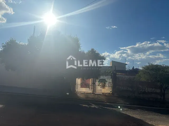 Terreno com 300m², à venda, no bairro Jardim Nova Mococa em Mococa