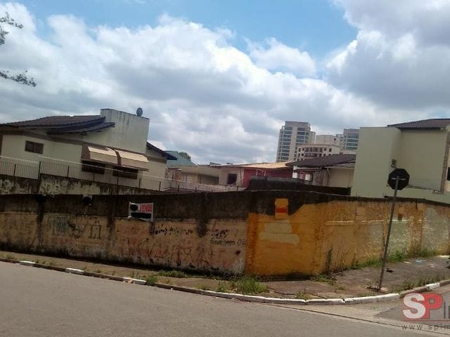 Terreno com 551m², à venda, no bairro Jardim Avelino em São Paulo