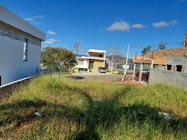 Terreno com 275m², à venda, no bairro Monte Belo em Taubaté