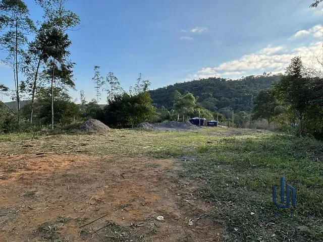 Terreno com 1263m², à venda, no bairro Nossa Senhora do Amparo em Barra Mansa