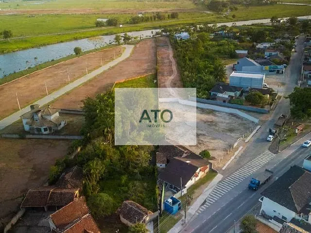 Terreno com 1750m², à venda, no bairro xv de novembro em Tijucas