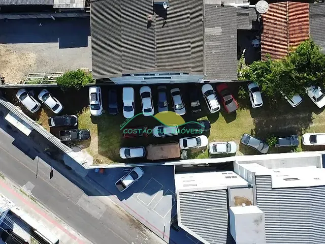 Terreno com 676m², à venda, no bairro Jardim Santiago em São José