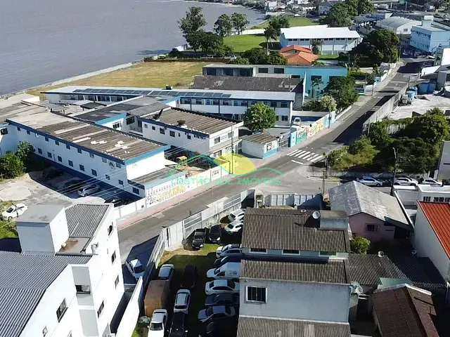 Terreno com 676m², à venda, no bairro Jardim Santiago em São José