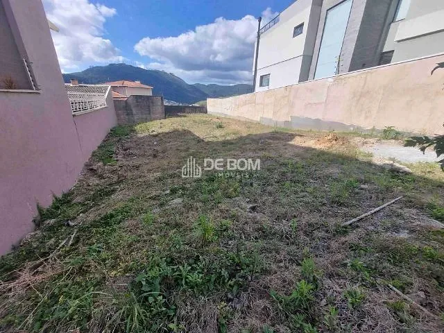 Terreno com 480m², à venda, no bairro Jardim Novo Mundo em Poços de Caldas