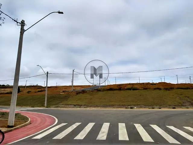 Terreno com 160m², à venda, no bairro Pedrinha em Guaratinguetá