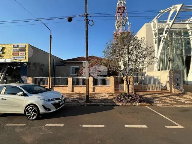 Terreno com 825m², à venda, no bairro Centro em Rolândia