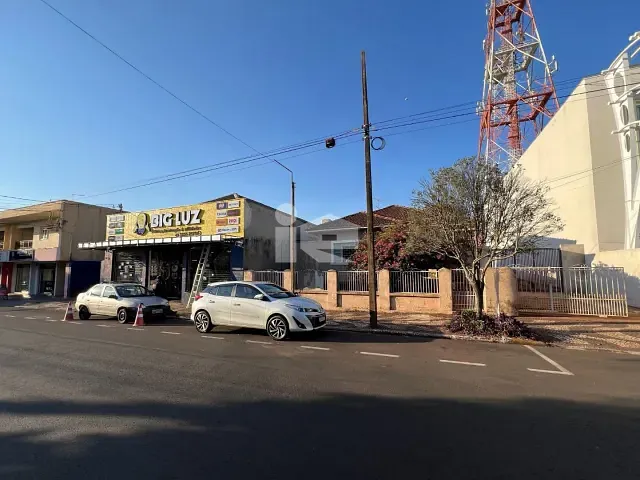 Terreno com 825m², à venda, no bairro Centro em Rolândia