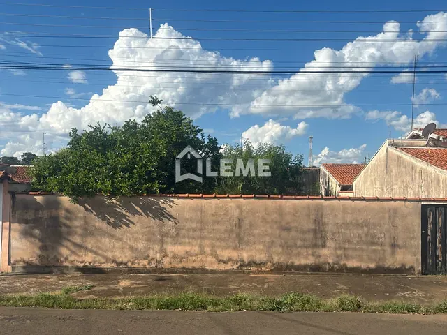Terreno com 300m², à venda, no bairro Jardim São Domingos em Mococa