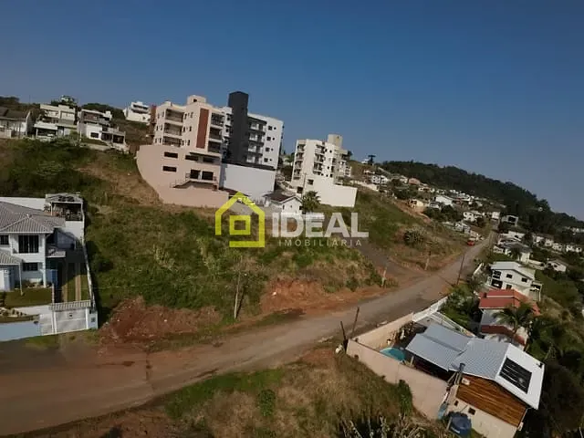 Terreno com 483m², à venda, no bairro São Cristóvão em Concórdia