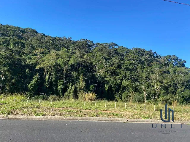 Terreno com 240m², à venda, no bairro Casa de Pedra em Volta Redonda