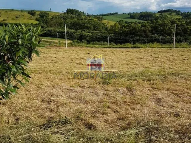 Terreno com 360m², à venda, no bairro Vale Da Mata em Guaxupé