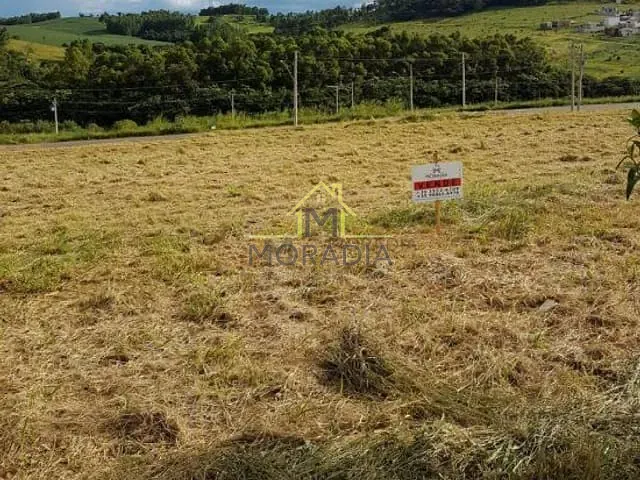 Terreno com 360m², à venda, no bairro Vale Da Mata em Guaxupé