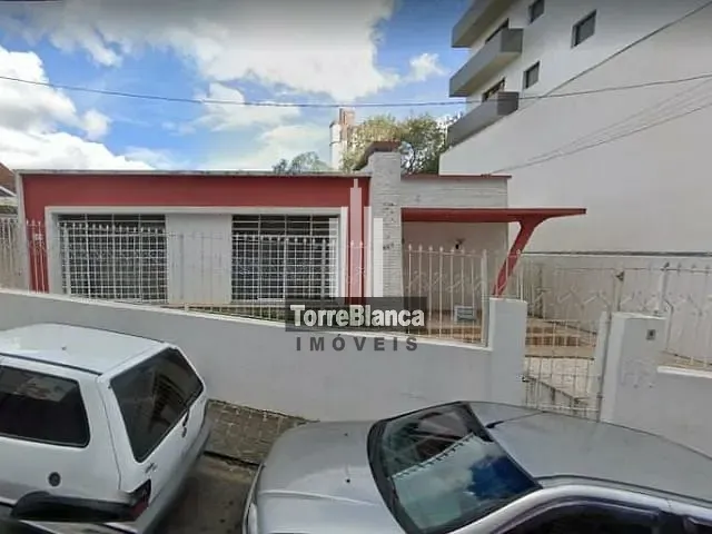 Casa com 392m², para alugar, no bairro Centro em Ponta Grossa