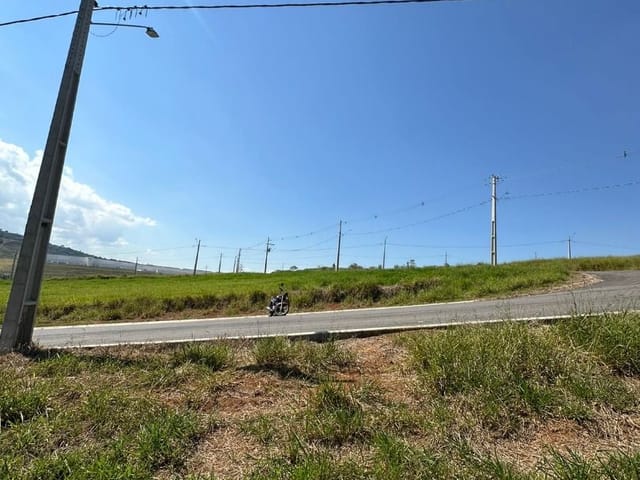 Terreno com 215m², à venda, no bairro Mirante Do Matão em Extrema