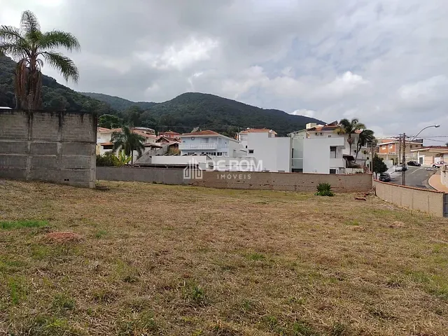 Terreno com 797m², à venda, no bairro Jardim dos Estados em Poços de Caldas