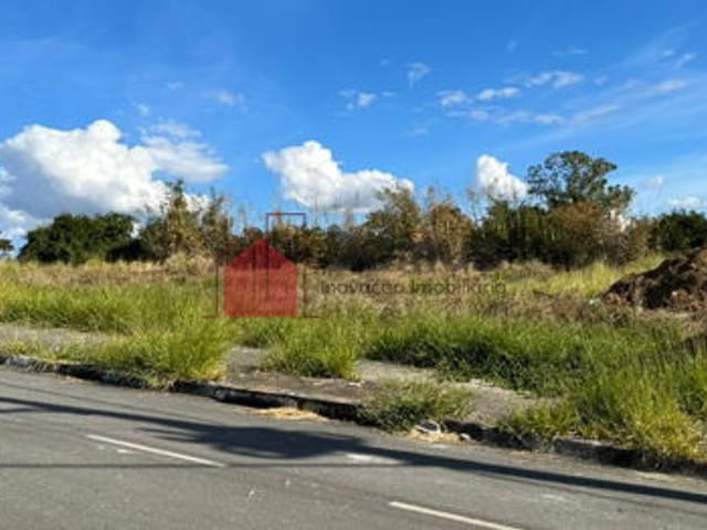 Terreno com 175m², à venda, no bairro Conjunto Residencial Araretama em Pindamonhangaba
