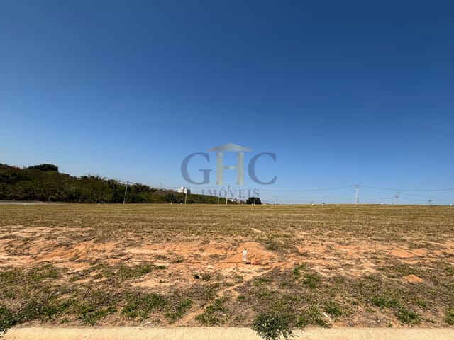 Terreno com 250m², à venda, no bairro Casa Blanca em Salto de Pirapora