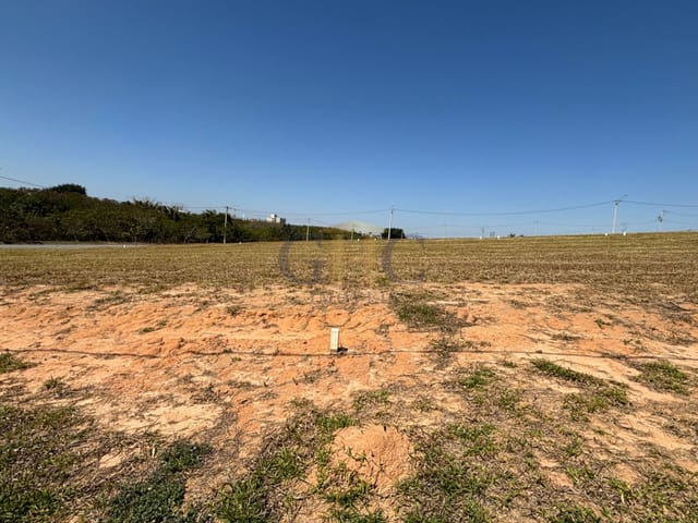 Terreno com 250m², à venda, no bairro Casa Blanca em Salto de Pirapora