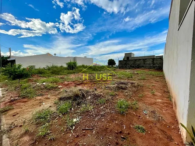 Terreno com 200m², à venda, no bairro Residencial Itapuã em Nhandeara