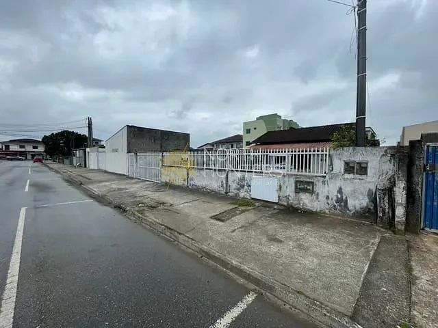 Terreno com 700m², à venda, no bairro Aventureiro em Joinville