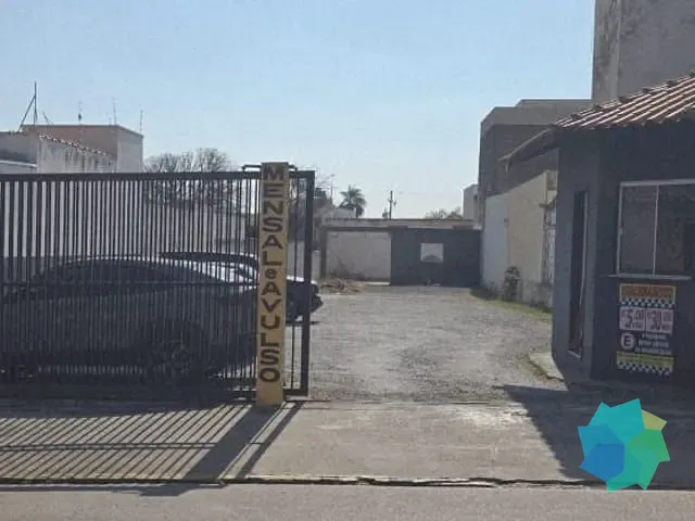 Terreno com 428m², à venda, no bairro Centro em Salto