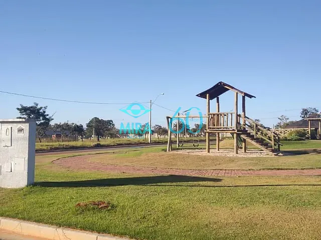 Terreno com 1000m², à venda, no bairro Estância Vargem Bonita em Senador Canedo