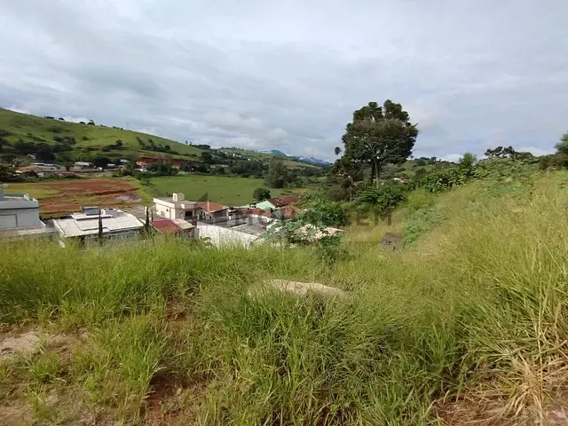 Terreno com 416m², à venda, no bairro Sossego em Piranguinho