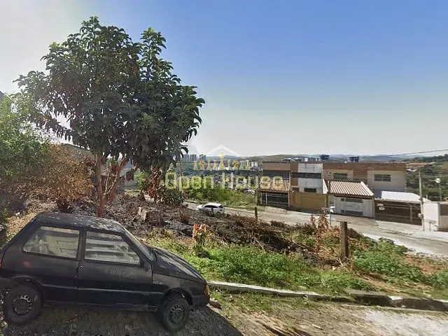 Terreno com 746m², à venda, no bairro Jardim Amália em Volta Redonda