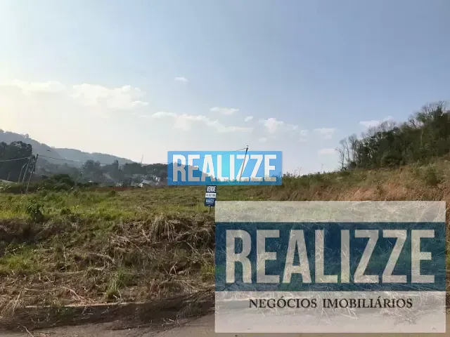 Terreno com 300m², à venda, no bairro Jardim Dourado em Marau