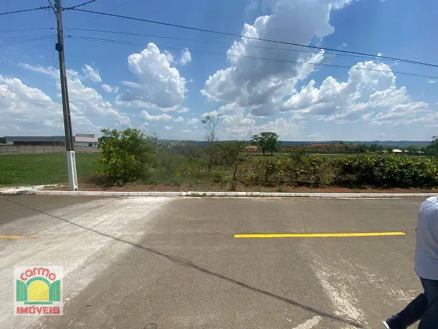 Terreno com 2000m², à venda, no bairro Jardim Santa Cecília em Anápolis