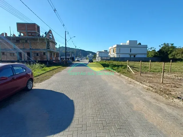 Terreno com 454m², à venda, no bairro Ribeirão da Ilha em Florianópolis
