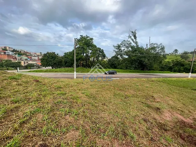 Terreno com 1000m², à venda, no bairro Jardim Tarumã em Jundiaí