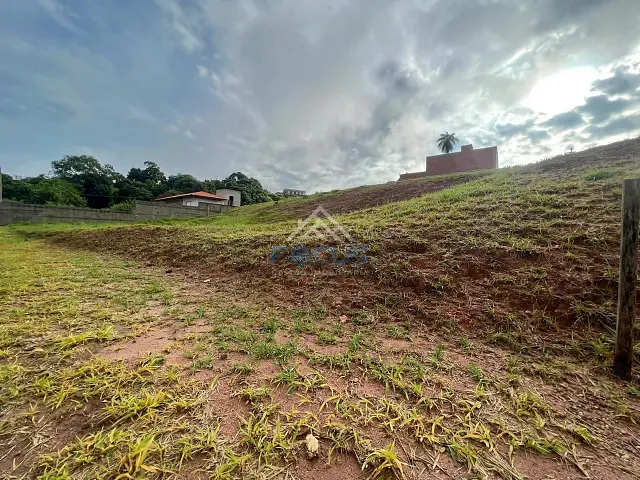 Terreno com 1000m², à venda, no bairro Jardim Tarumã em Jundiaí