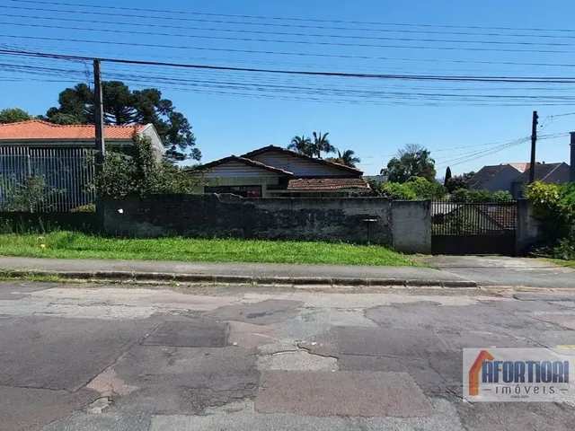 Terreno à venda, no bairro Boqueirão em Curitiba