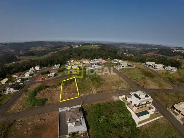 Terreno com 491m², à venda, no bairro São Cristóvão em Concórdia