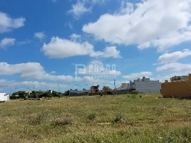 Terreno com 222m², à venda, no bairro Laranjal em Pelotas