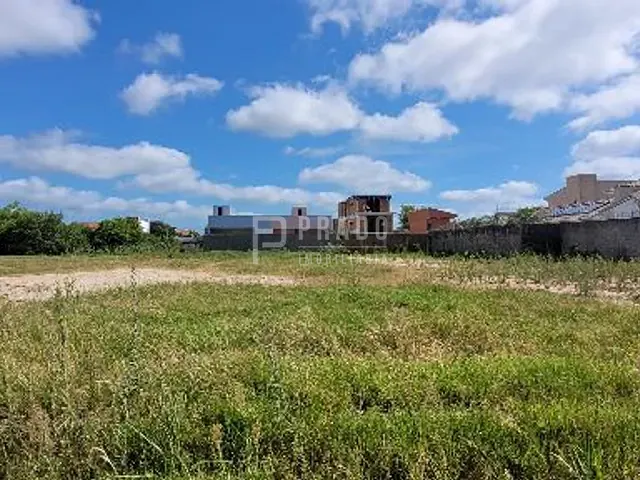 Terreno com 222m², à venda, no bairro Laranjal em Pelotas