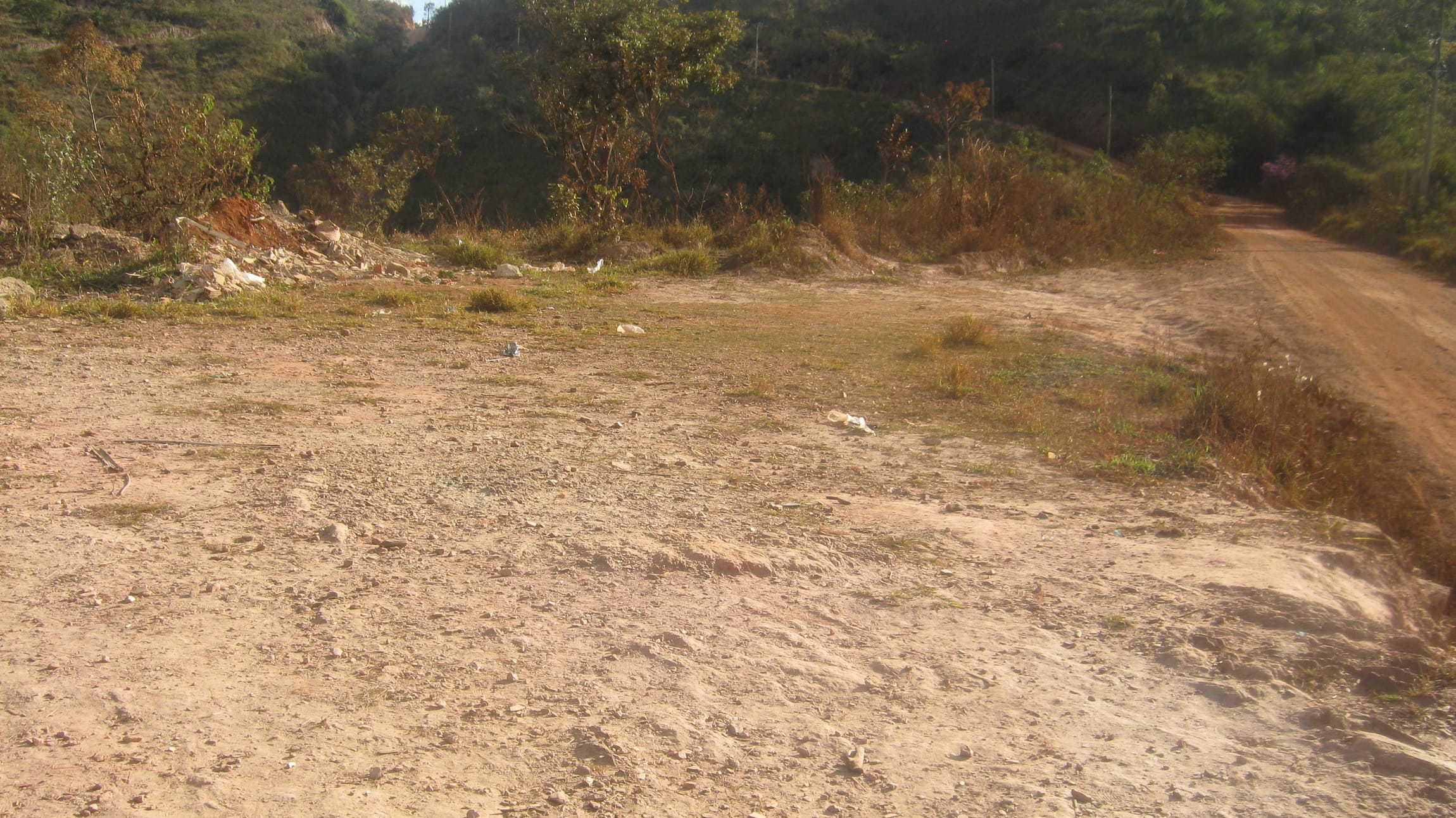 Terreno composto por 02 lotes num total de 4.000 m ² e com a taxa de ocupação de 60%, e taxa de aproveitamento de 1,5, Santo Antônio (Roça Grande), Sabará miniatura 6