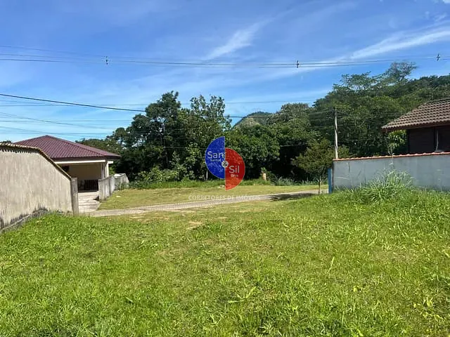 Terreno com 360m², à venda, no bairro Iconha em Guapimirim
