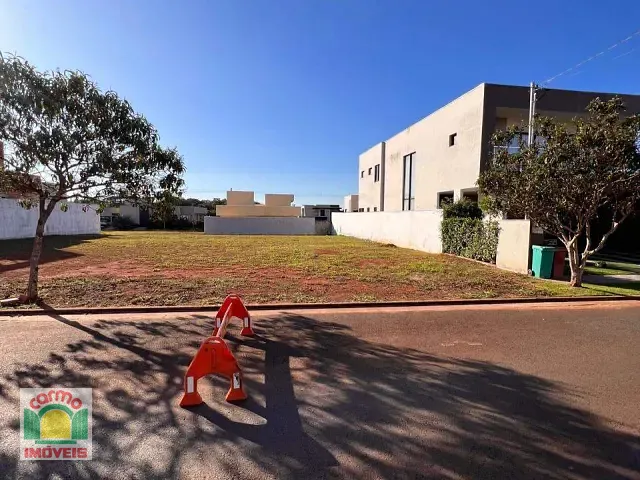 Terreno com 374m², à venda, no bairro Jardim Luzitano em Anápolis